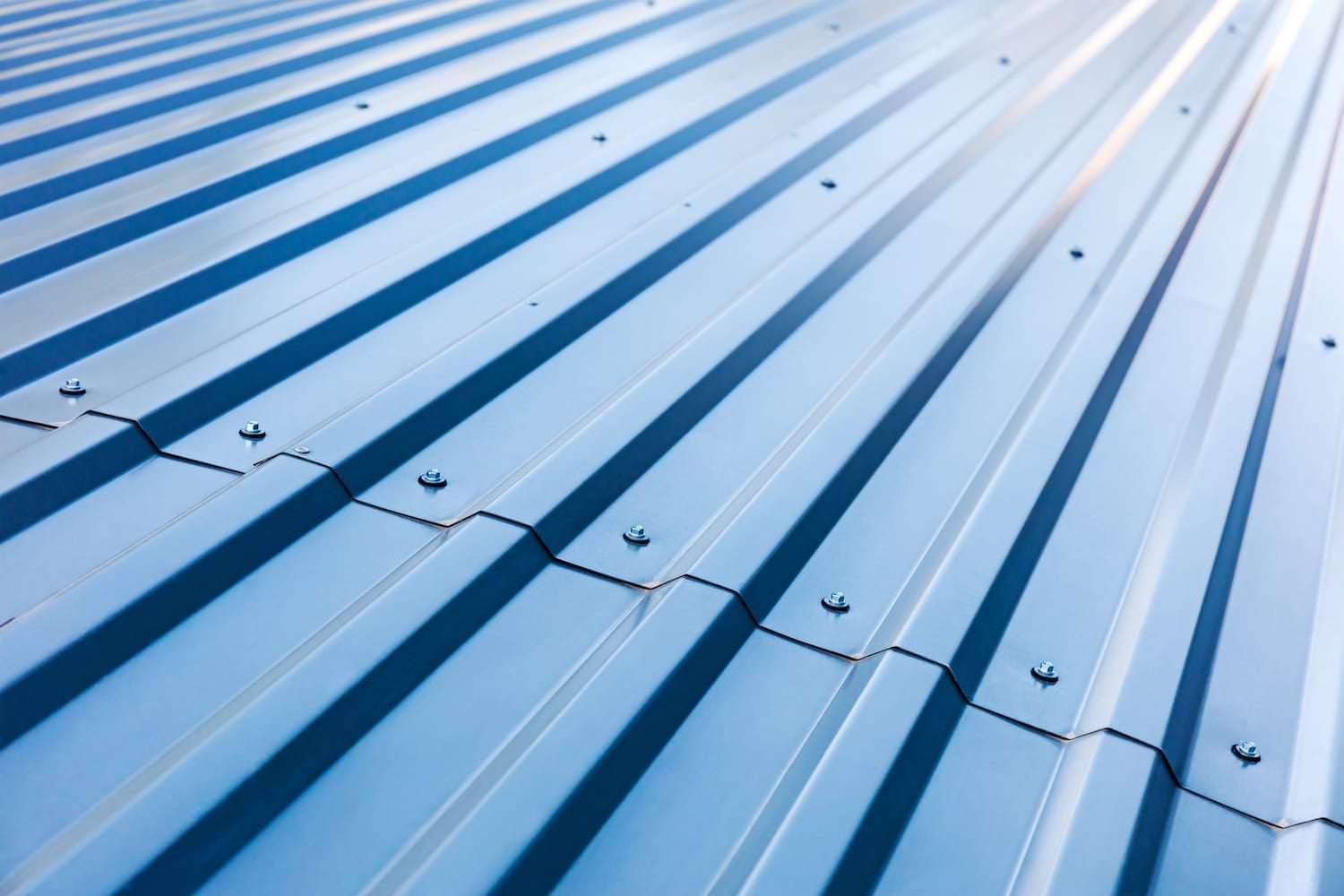 metal roof cleaner featured